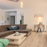 Maris Villa